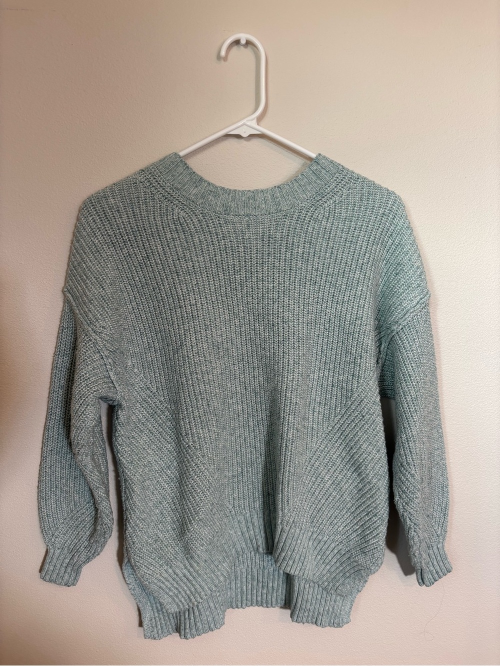 American Eagle Outfitters Women's Crewneck Sweater in Mint